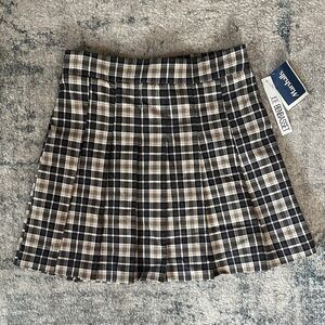 Joe Benbasset Black and White Plaid Pleated Mini Skirt